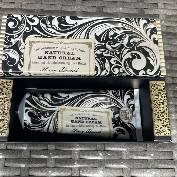 Deborah Michel Collection Natural Hand Cream Shea Butter 2.1 oz Honey Almond - Picture 3 of 4